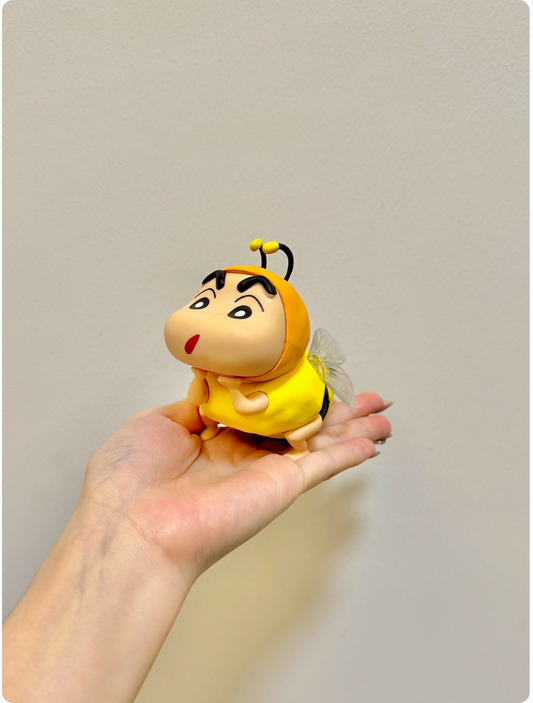 Crayon Shin-chan Bee Living Room Cute Doll Desktop Ornament Hand-made Gift 10cm (AA21)