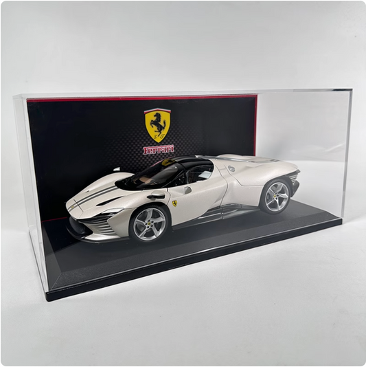 1:18 Ferrari SP3 White Overseas Edition + Background Dust Cover BB25