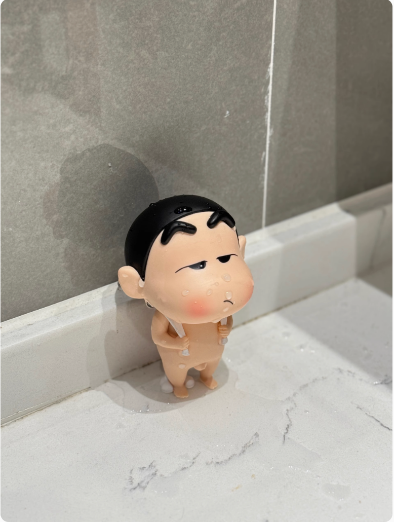 Bathing Shin-chan! Naked cute funny figurine ornaments car gift 10cm AA4