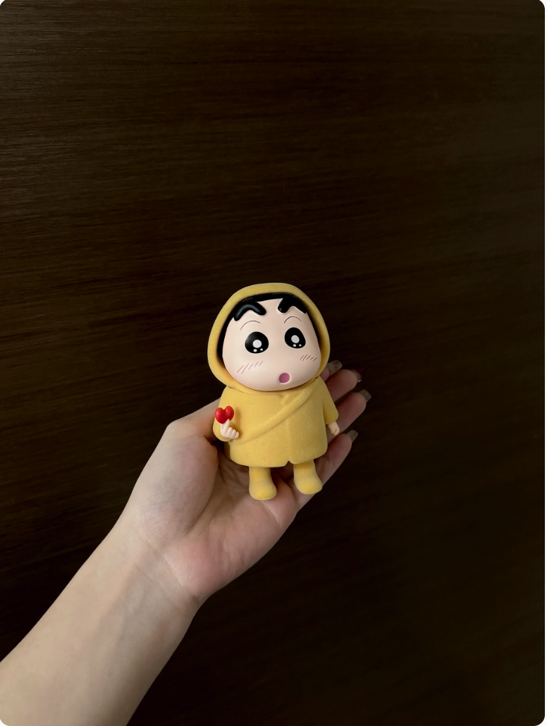 Crayon Shin-chan flocked heart raincoat figure trendy doll AA1