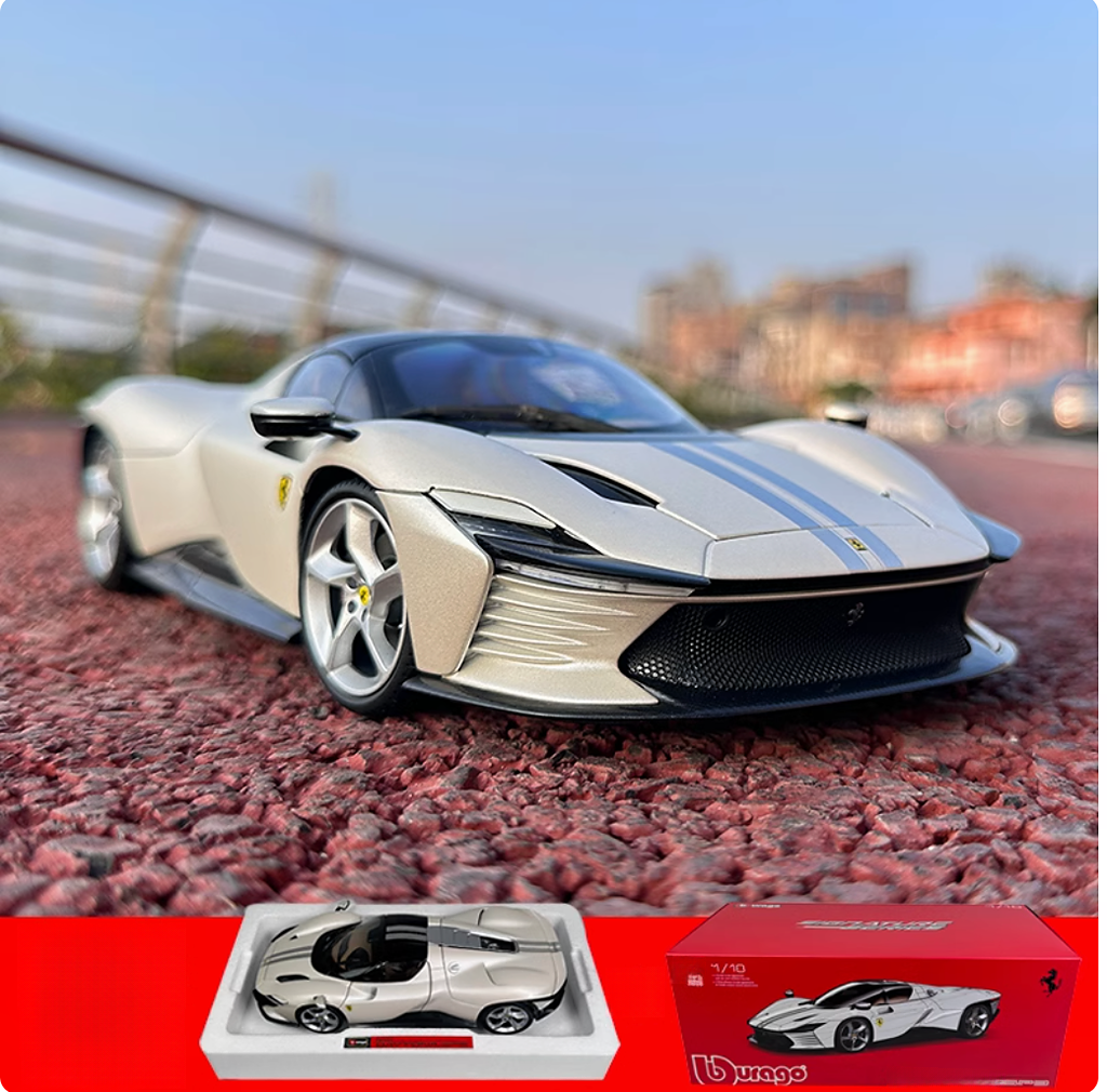 1:18 Ferrari SP3 White Overseas Edition + Background Dust Cover BB25